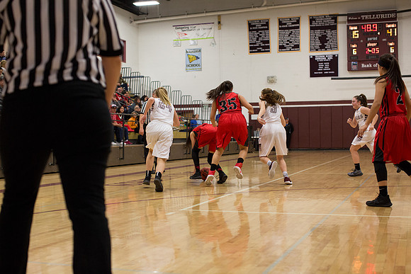 2018 020917 Basketball - 18