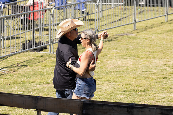 Wake the Lake Crowd055