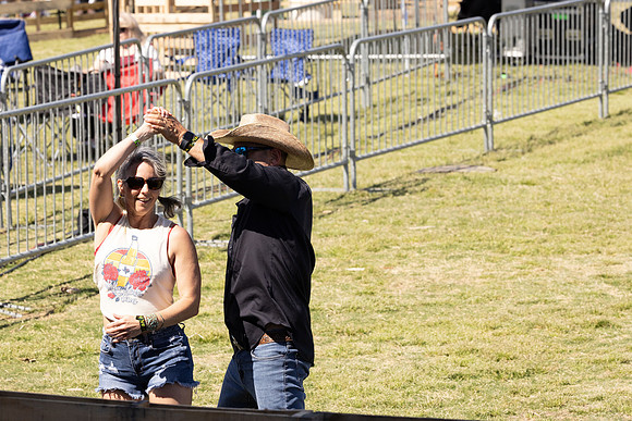 Wake the Lake Crowd060