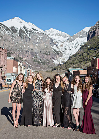 2017 042217 Prom 011