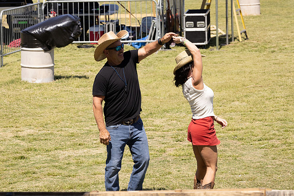Wake the Lake Crowd110