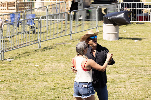 Wake the Lake Crowd045
