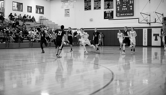 2018 020917 Basketball - 300